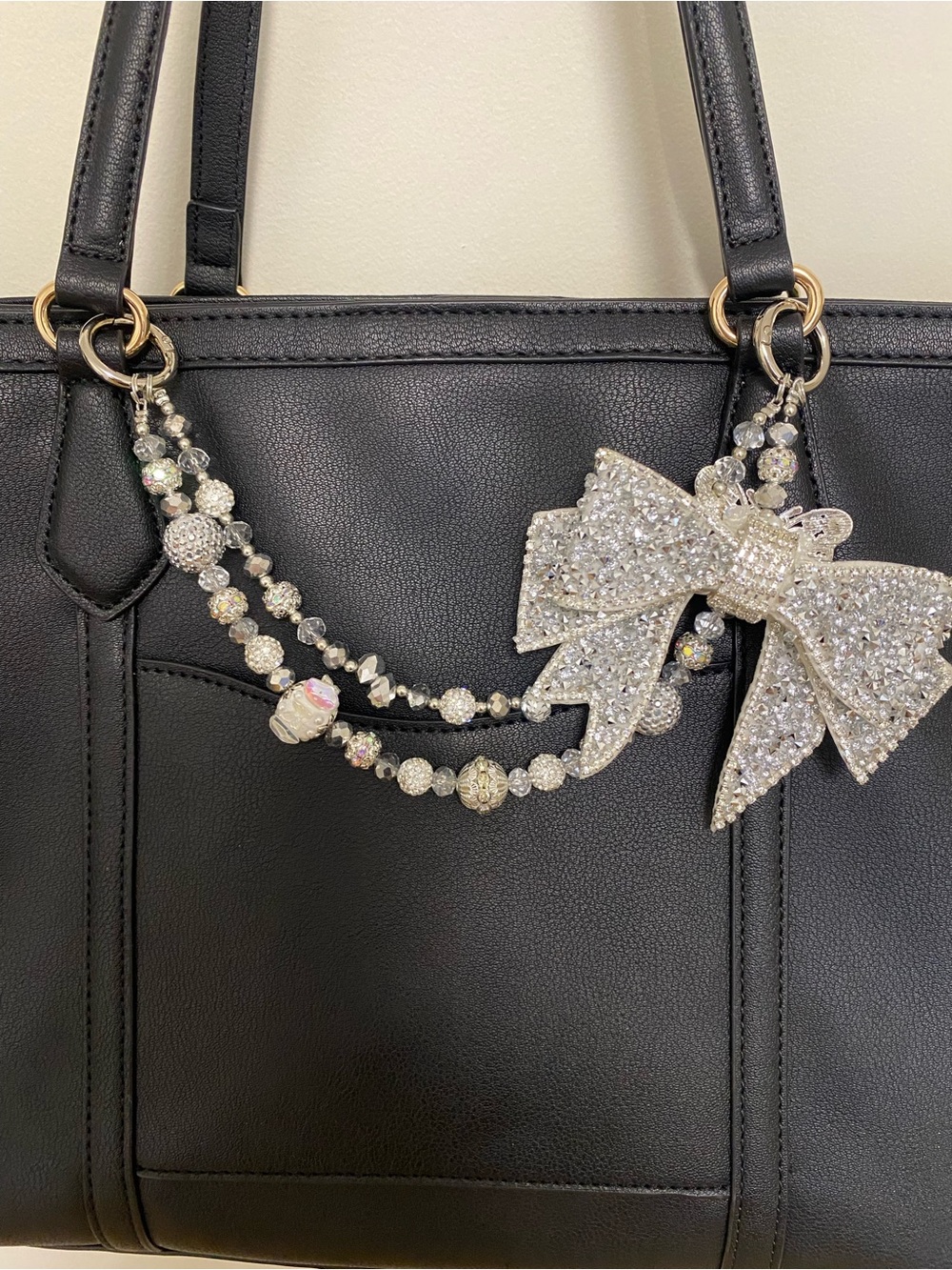 Brand new Silver Bow Bag Charm